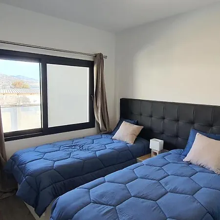 Apartment T2-5m Aeroporto Cr7 *