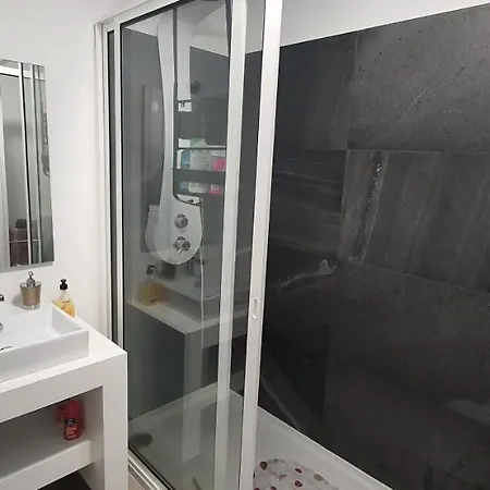 Apartment T2-5m Aeroporto Cr7 Santa Cruz (Madeira)