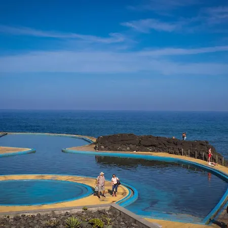 T2-5m Aeroporto Cr7 Apartment Santa Cruz (Madeira)